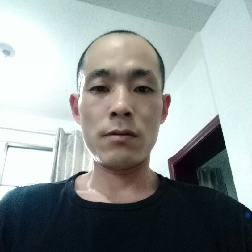 独闯的照片