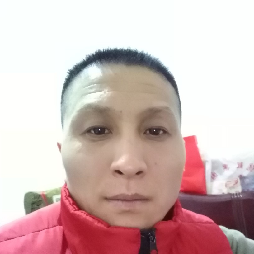 耍酷春华的照片