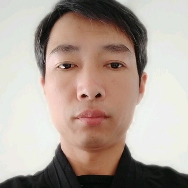 八零后大叔一个的照片