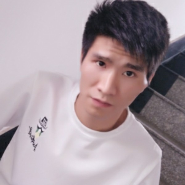 懦弱项链的照片