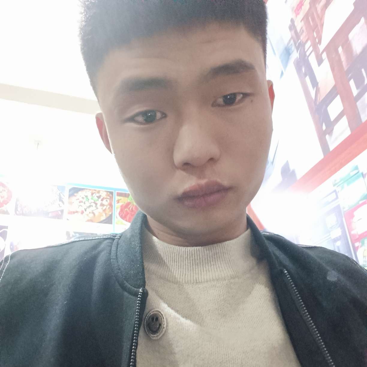 抬头挺胸/的照片