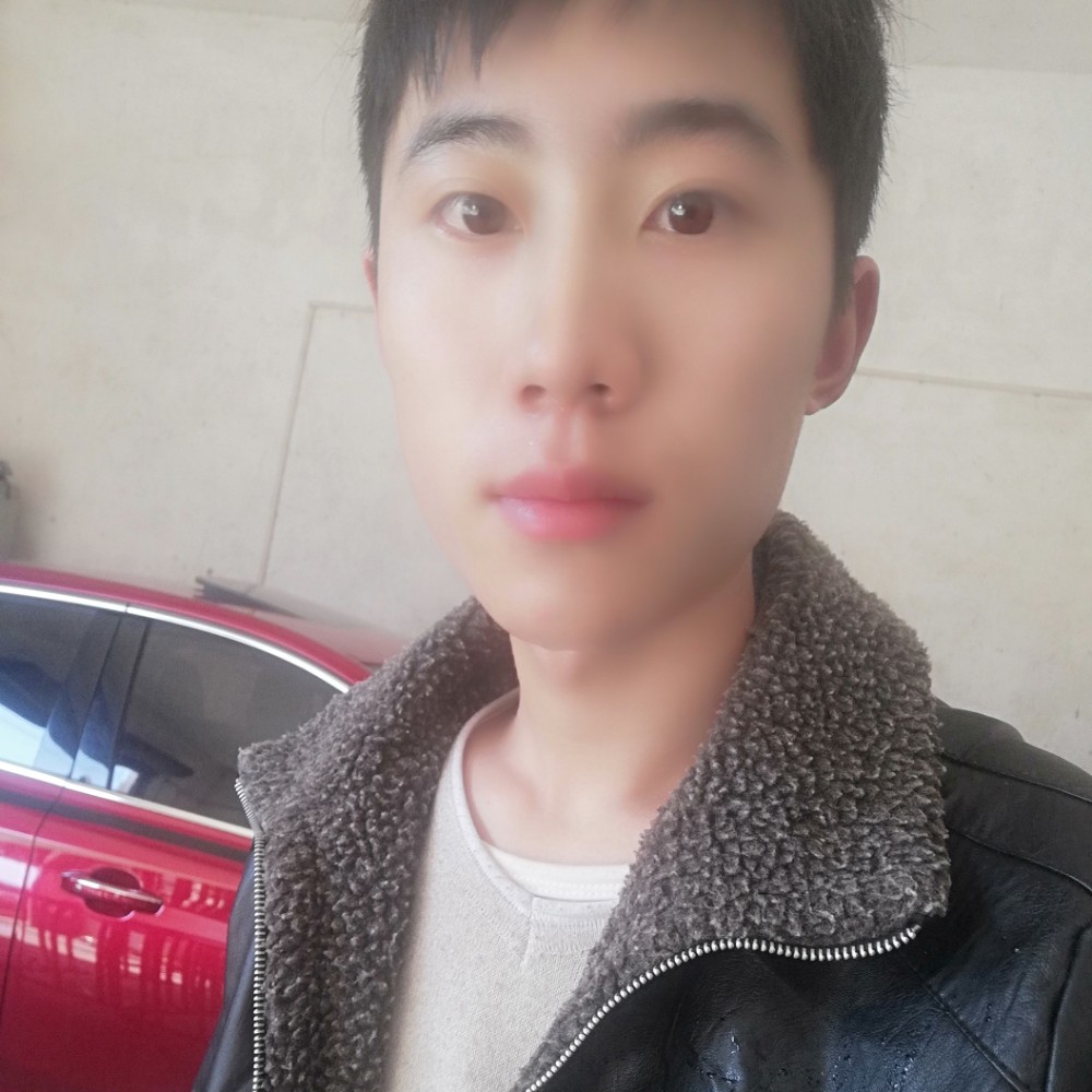 春华回眸会撒娇的照片