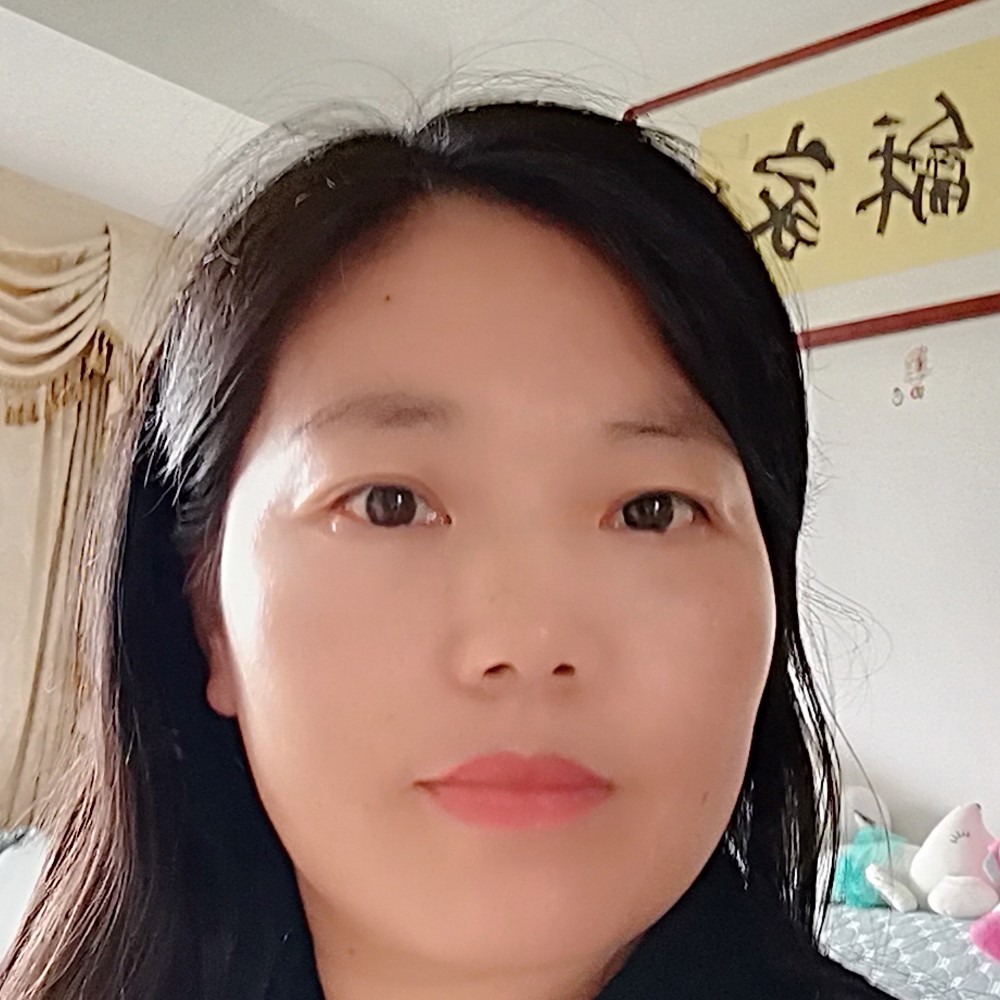 错落的小天鹅的照片