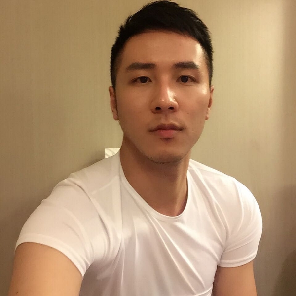 黄志伟欧的照片