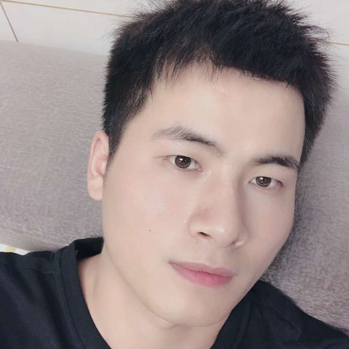 Lin七月的照片