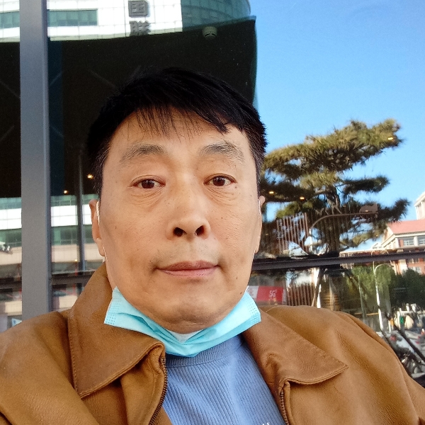 硬币邂逅会撒娇的照片