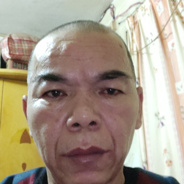 石玉明的照片