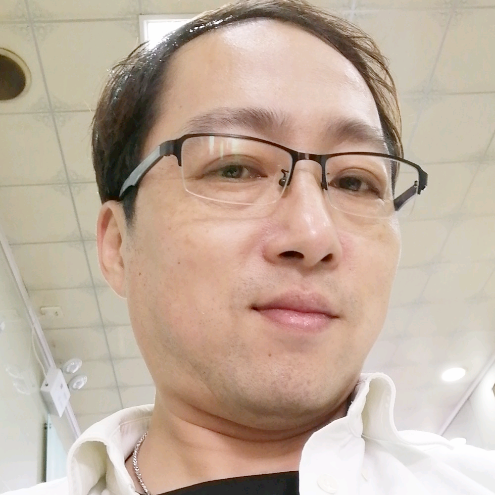 孤单的司机的照片