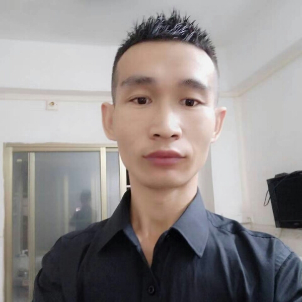 高高苦恋早晨的照片