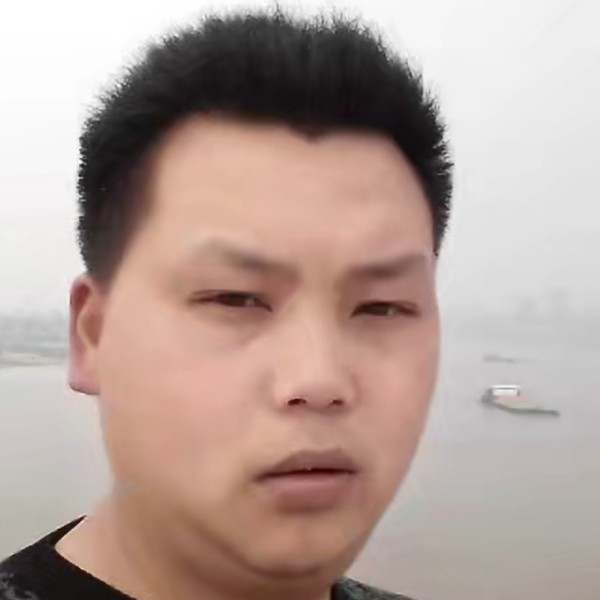 月饼倾心不解的的照片