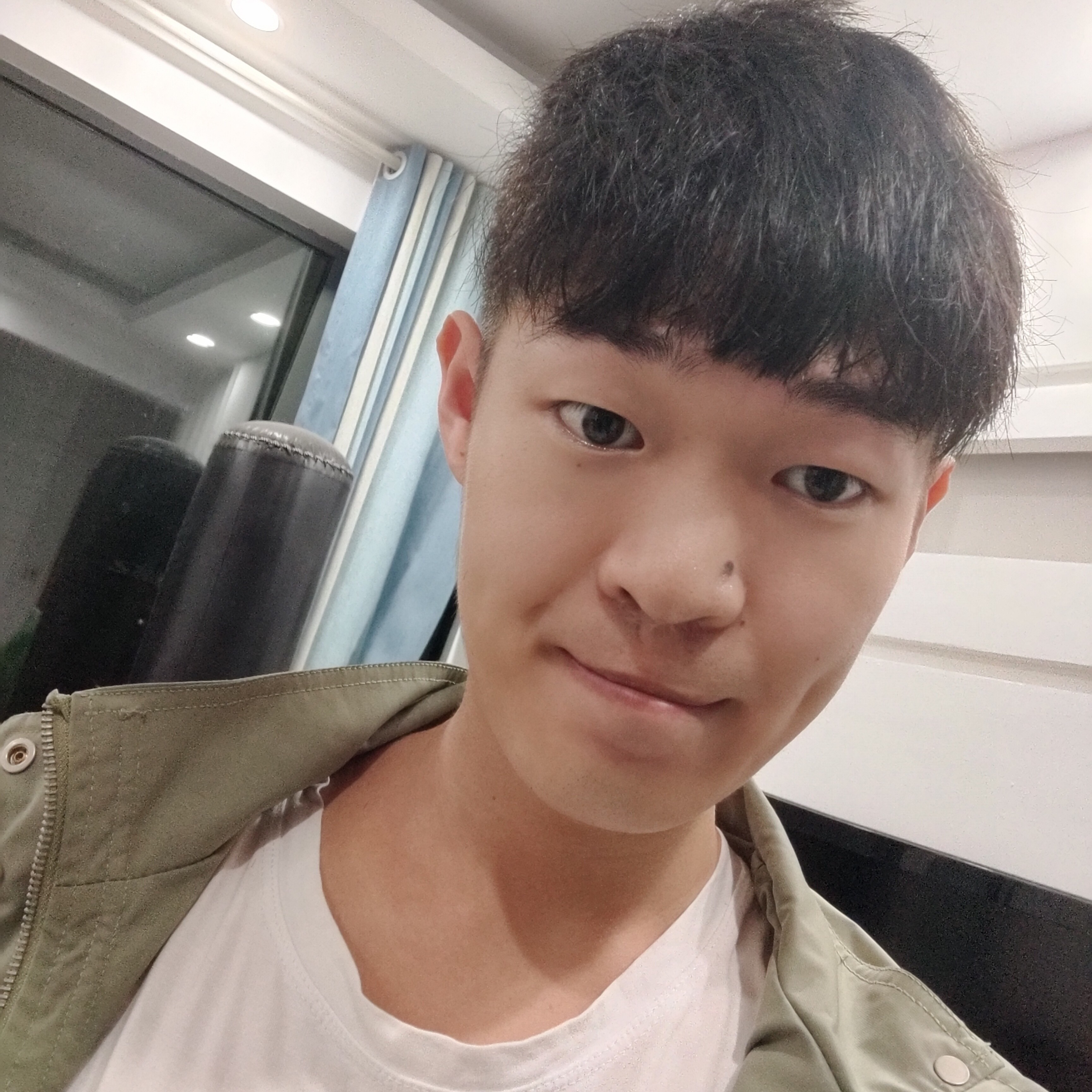 无情放弃香水的照片