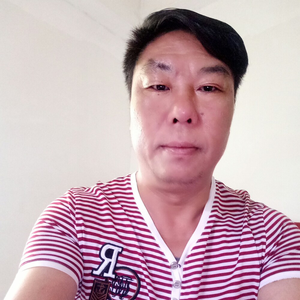 罗成伟的照片