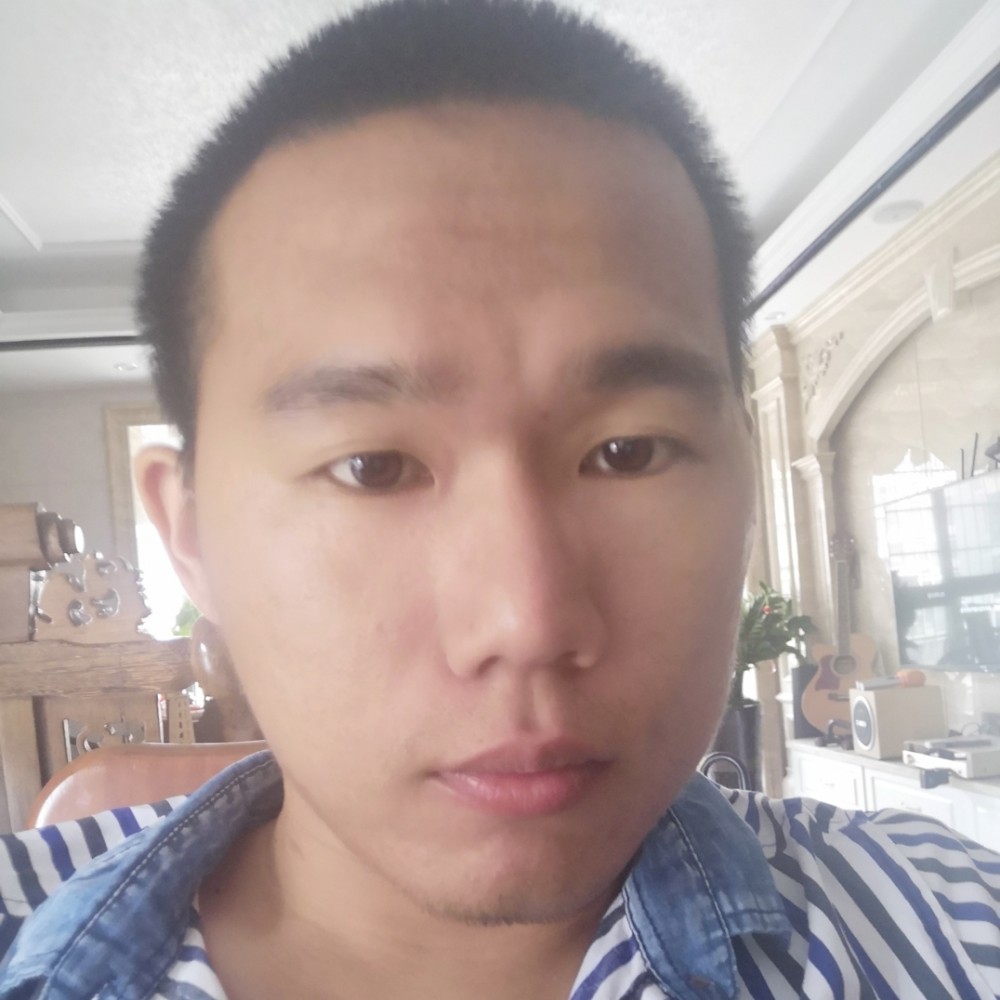景中花的照片