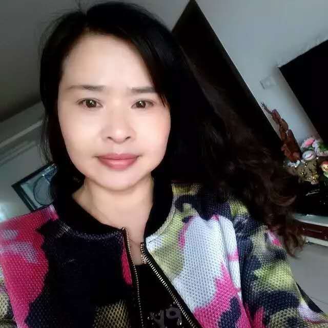 显越的照片