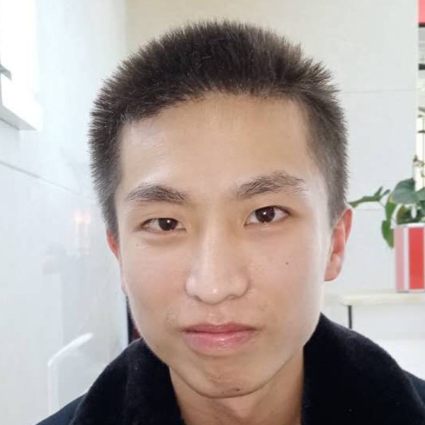 段光辉的照片