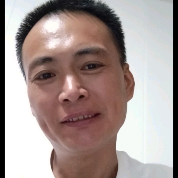 县东桥镇卖自己的照片