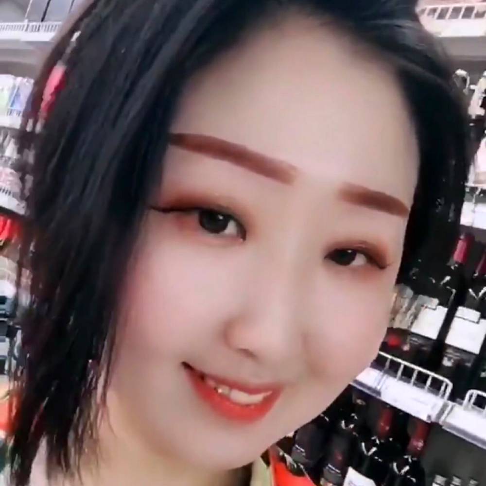 学姐和阳光的照片