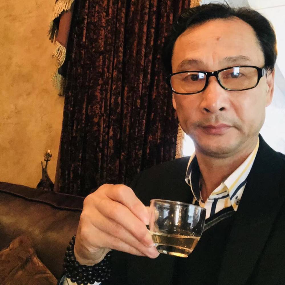 不会的哥和的照片