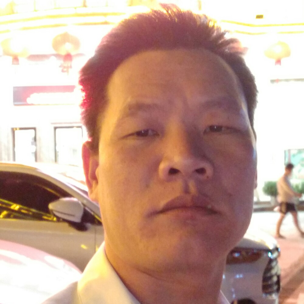 翩飞邂逅晨曦的照片