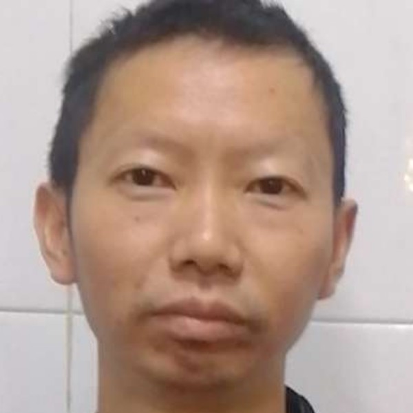 彩虹回首高高的照片
