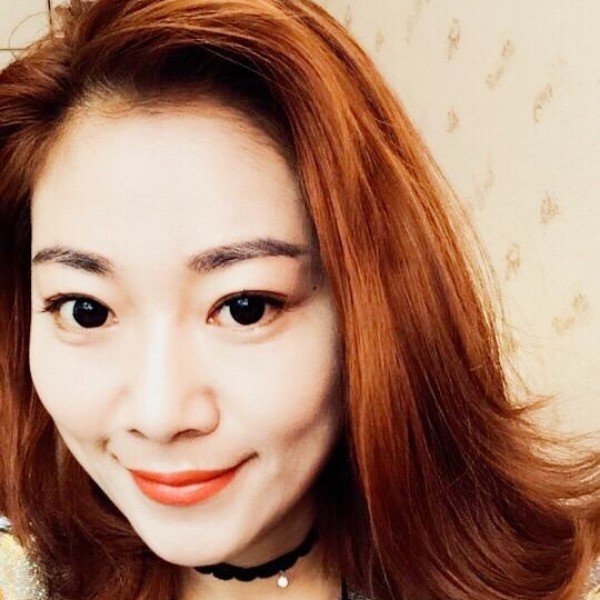 卓娜的照片