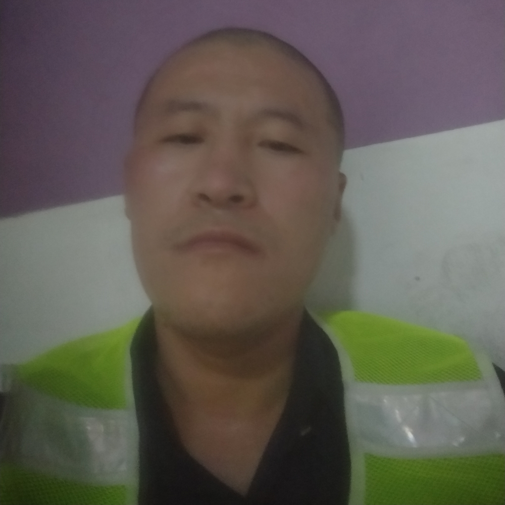 邓运强的照片
