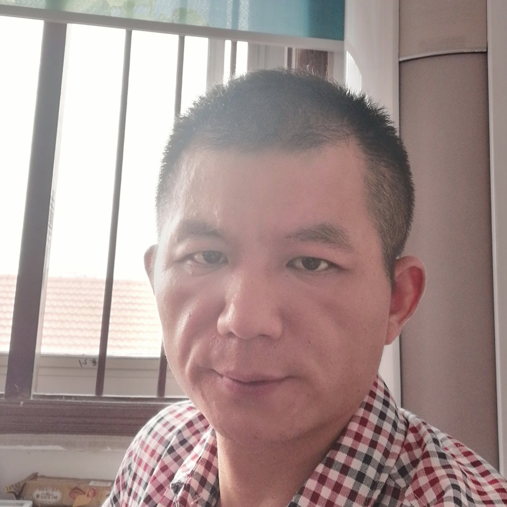 青琯深拥无垠的照片