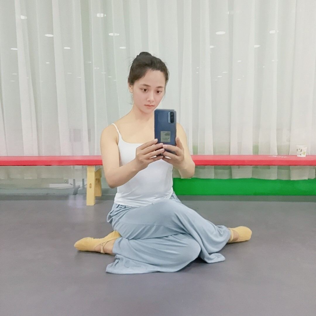 黄桃果冻芒果布丁的照片