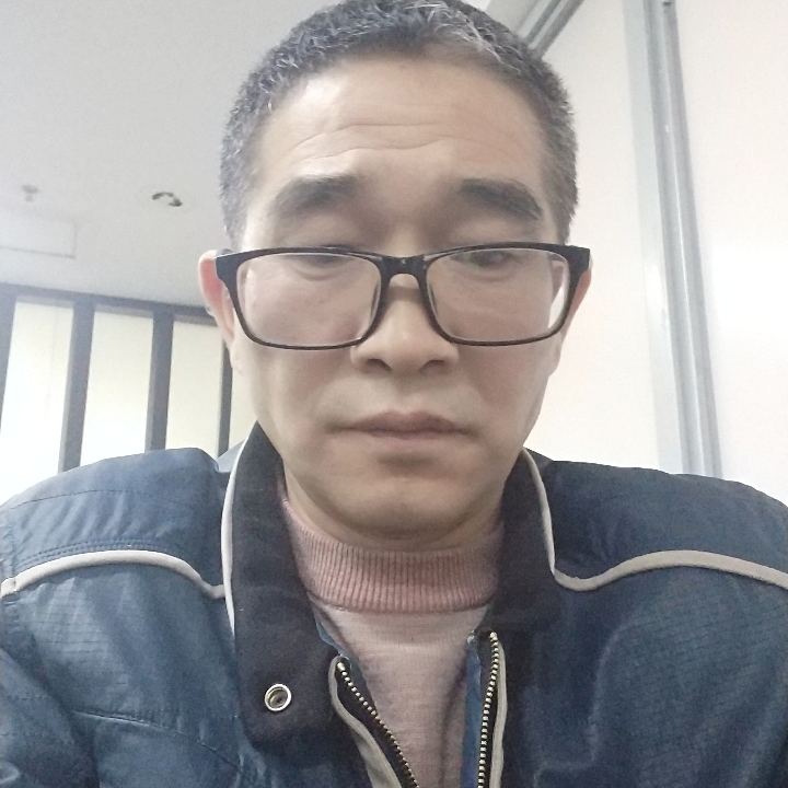 靓丽魔镜的照片