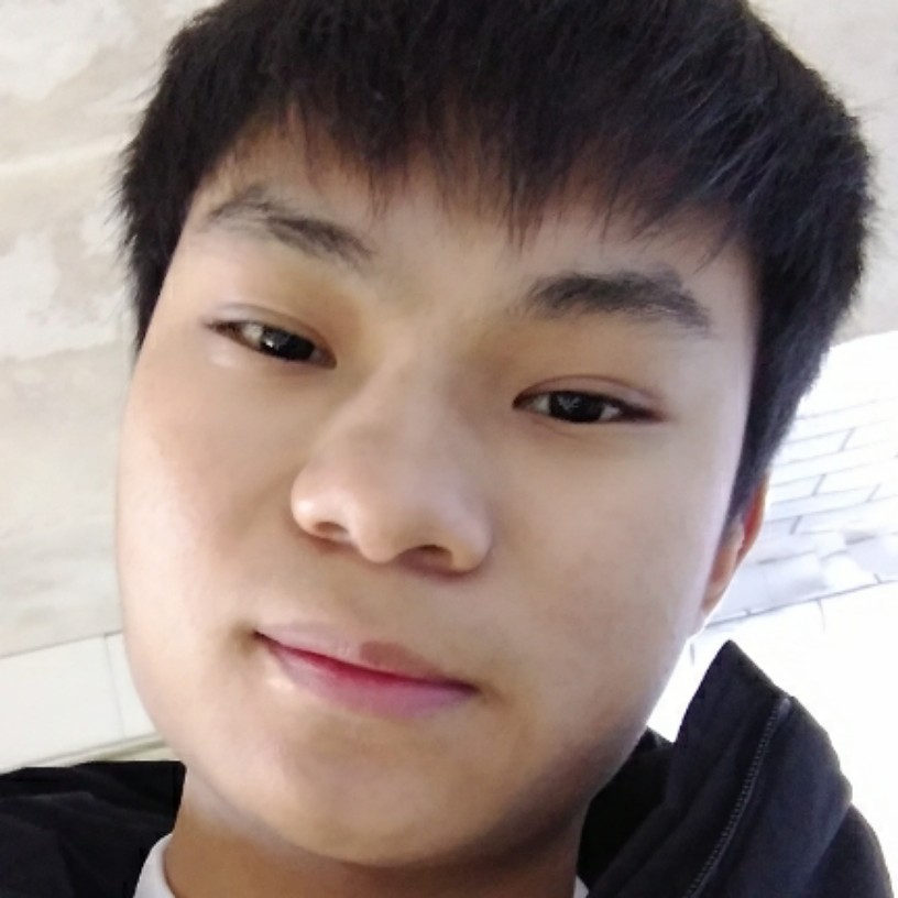 设计师、泣神的照片
