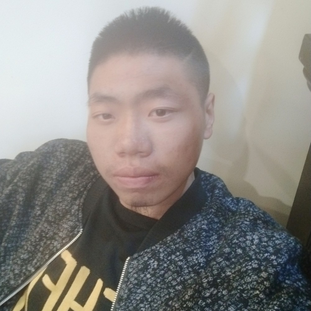彪壮倾心过客的照片