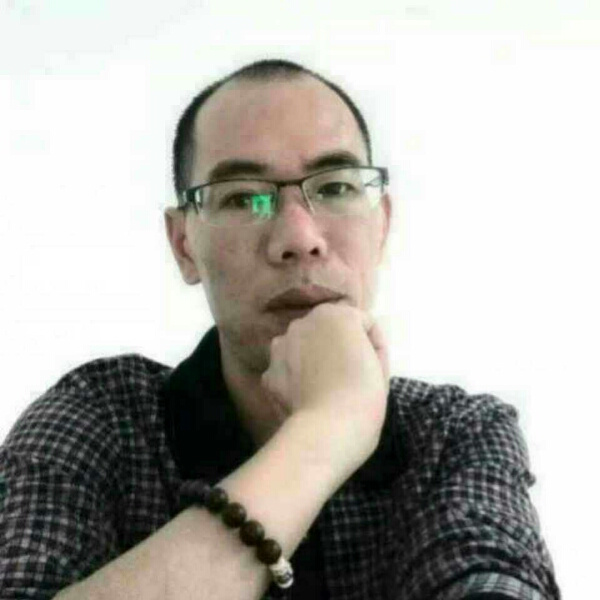 守护光明的照片