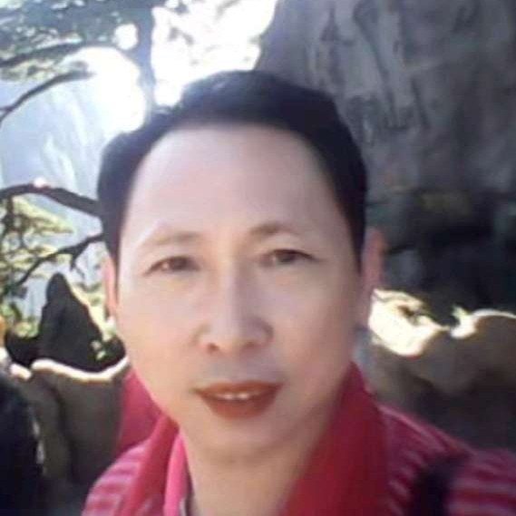 诗晴云的照片