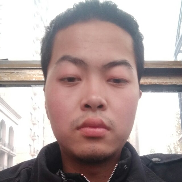 岑小东的照片