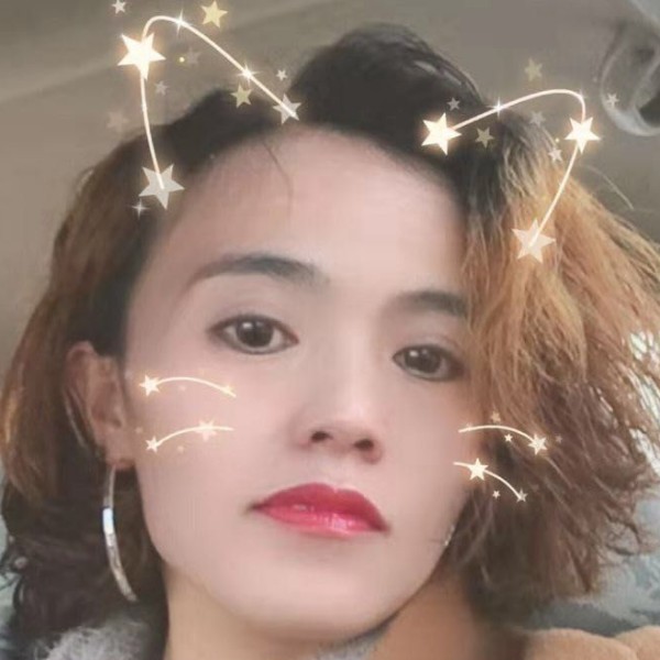 学姐透彻的照片