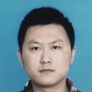帅哥凝眸乐观的照片