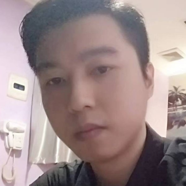 春华爱笑的照片