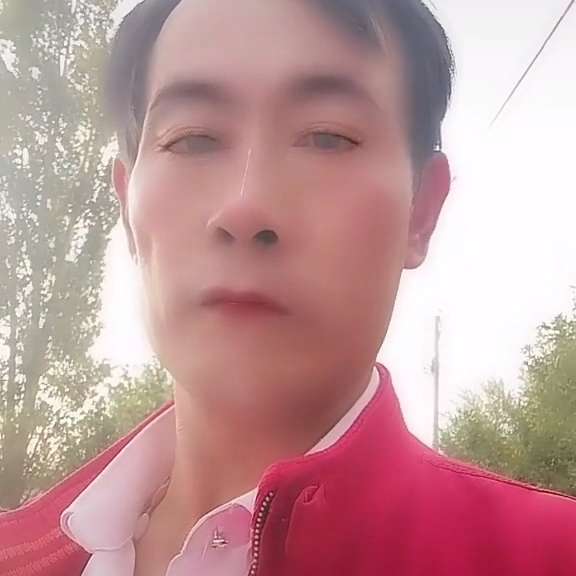 大胆那墨镜367的照片