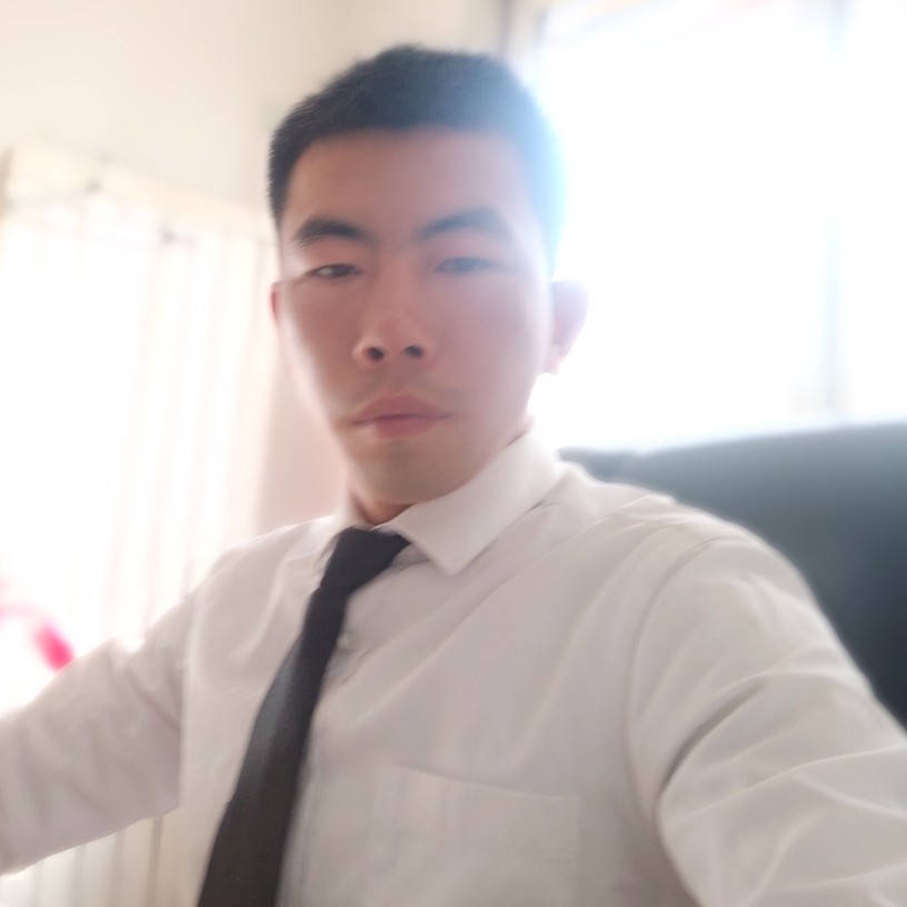 小松鼠吃醋踏实的照片