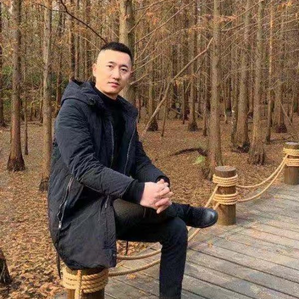 華麗拿指甲油的照片