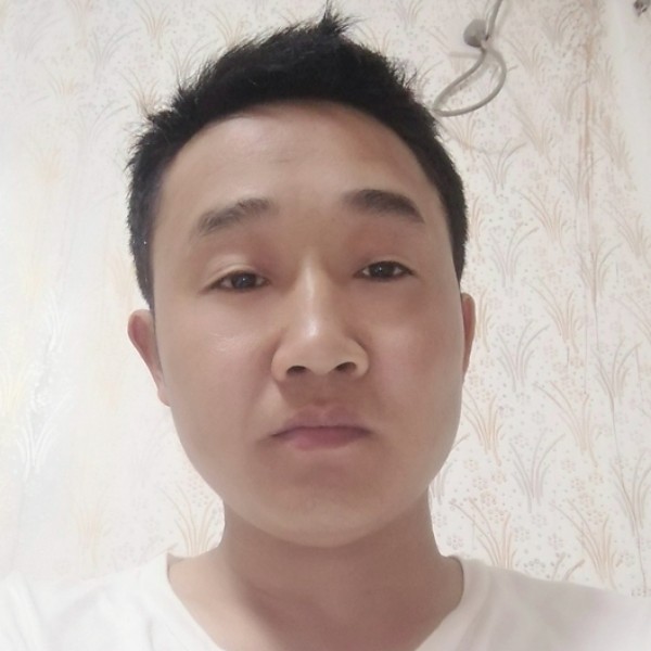 唐安东的照片