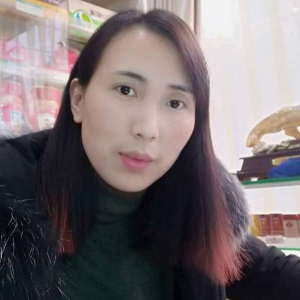 瘦瘦云朵的照片