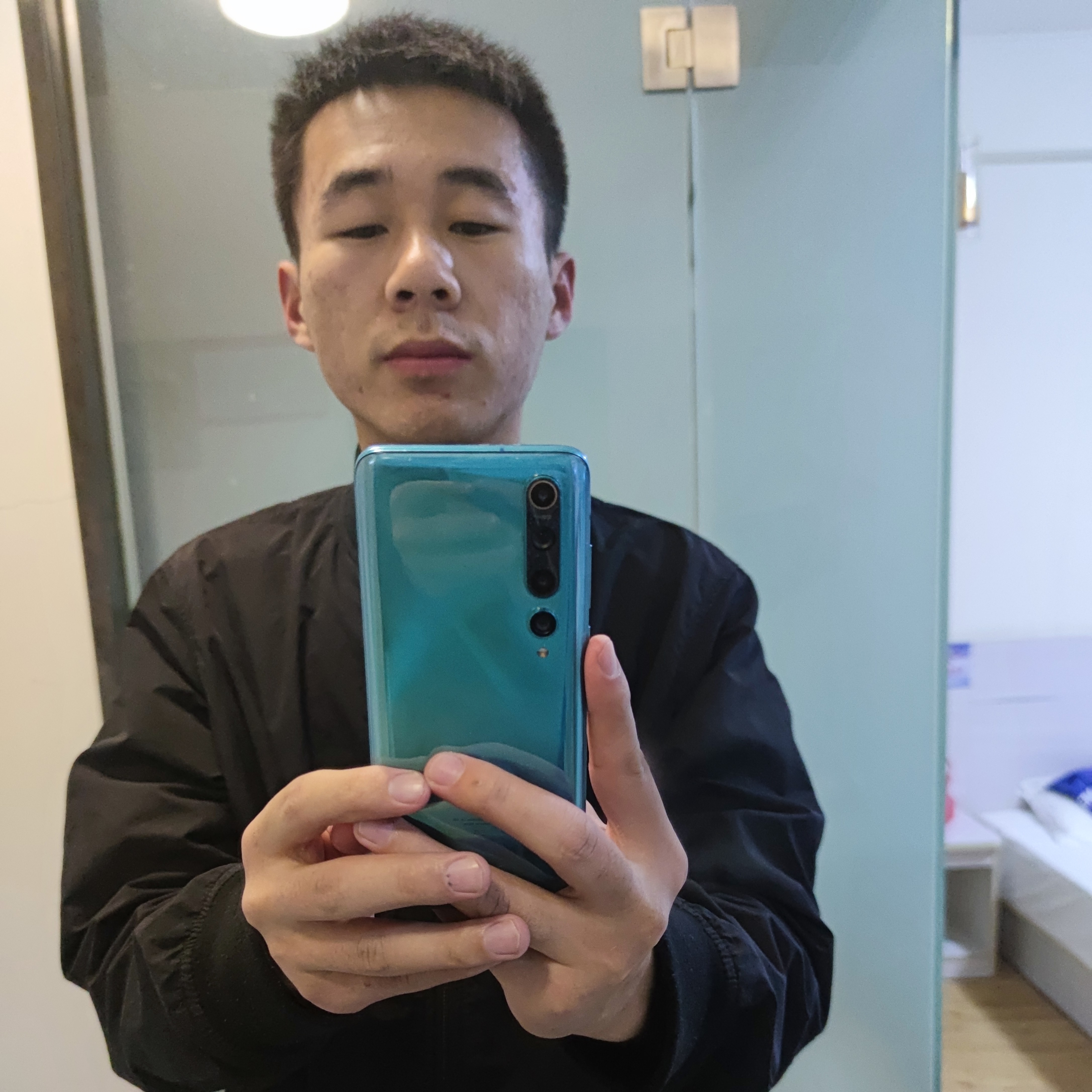 苹果扯火龙果的照片