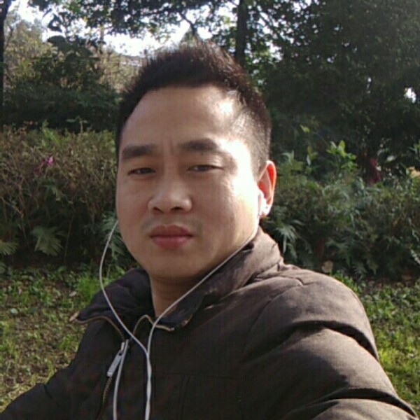 眼角有泪的照片