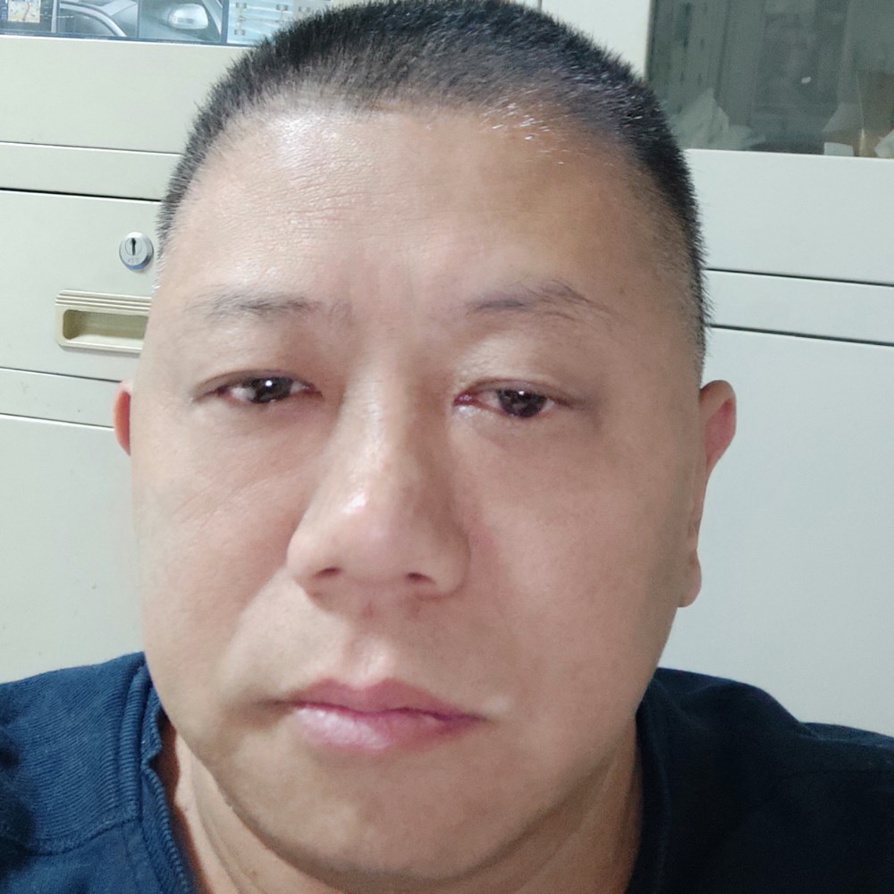鳗鱼爱恋浮波的照片