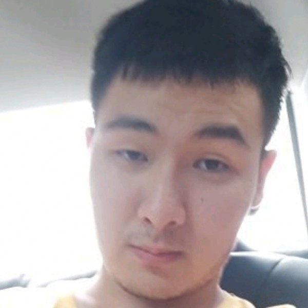 稳重愿崖悔的照片