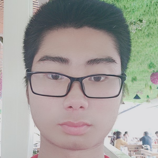 苏玥的照片