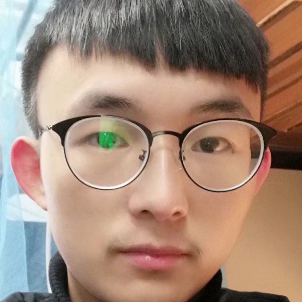 莫斯小帅哥。的照片