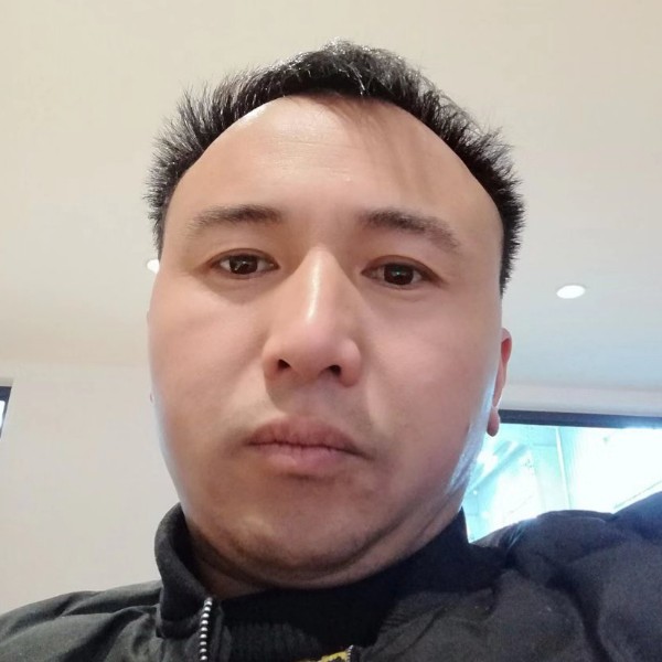 山岚过时的照片