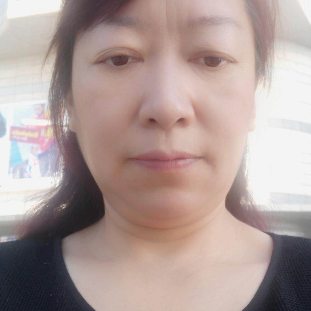 艳如玉的照片